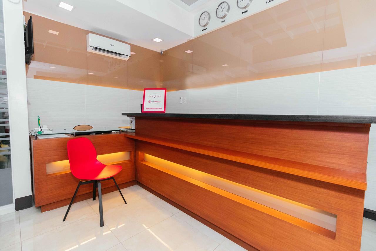 Reddoorz Premium @ Sampaloc Makati Hotel San Pedro Makati Eksteriør billede