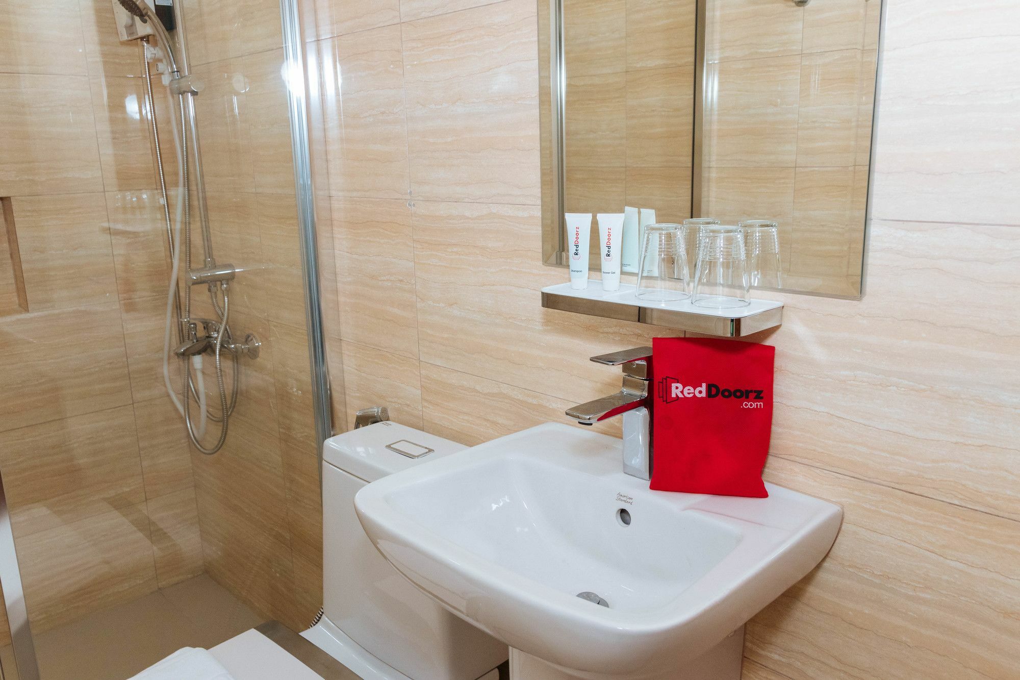 Reddoorz Premium @ Sampaloc Makati Hotel San Pedro Makati Eksteriør billede