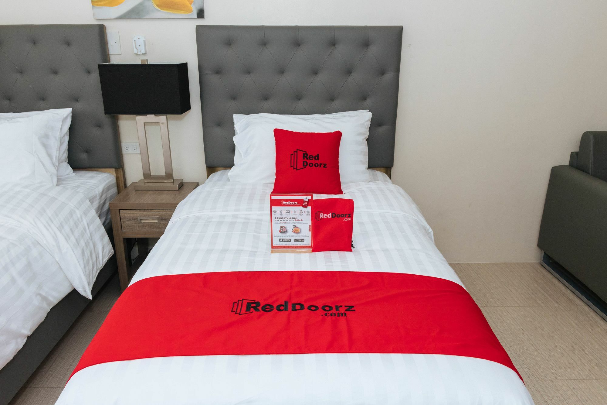 Reddoorz Premium @ Sampaloc Makati Hotel San Pedro Makati Eksteriør billede