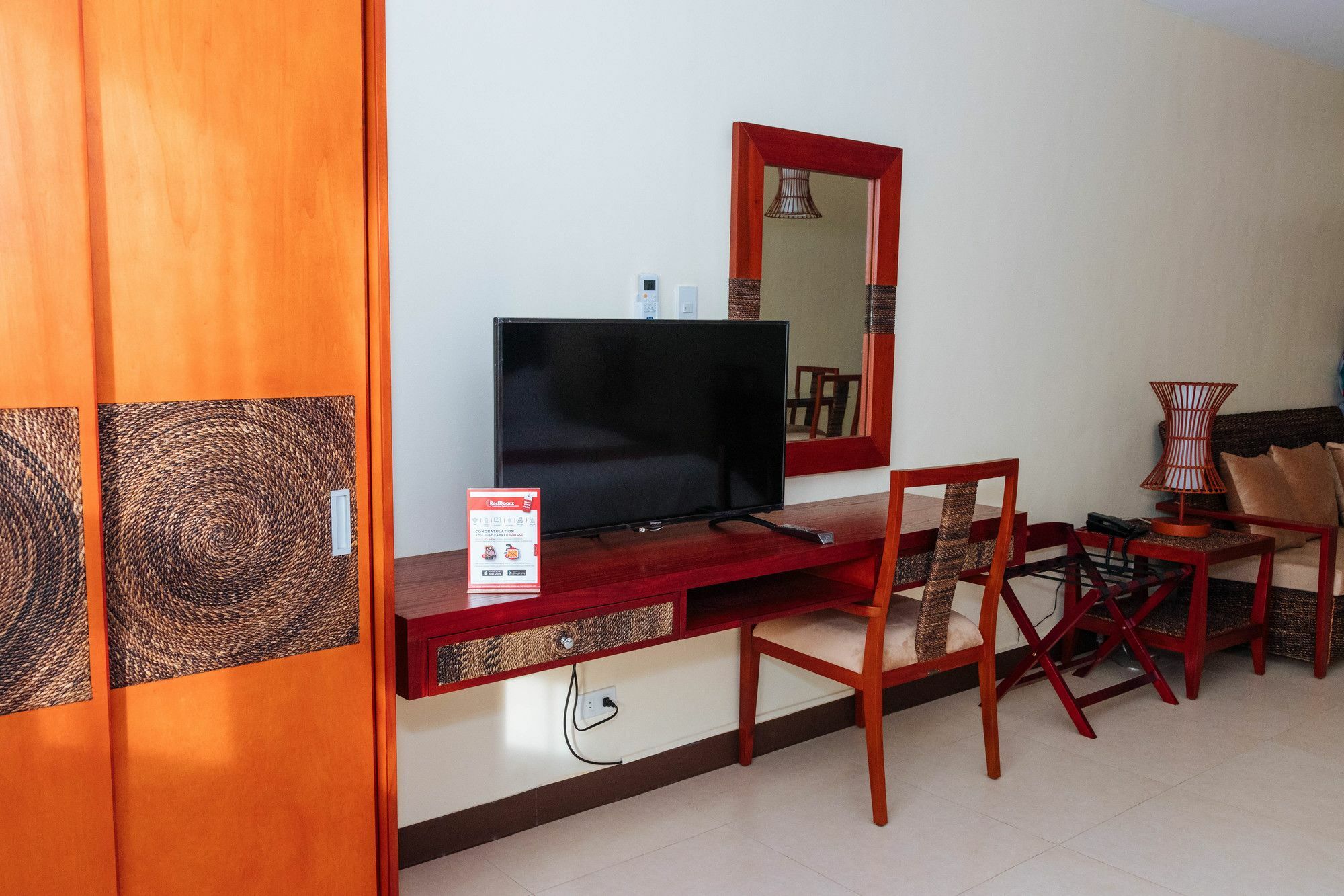 Reddoorz Premium @ Sampaloc Makati Hotel San Pedro Makati Eksteriør billede