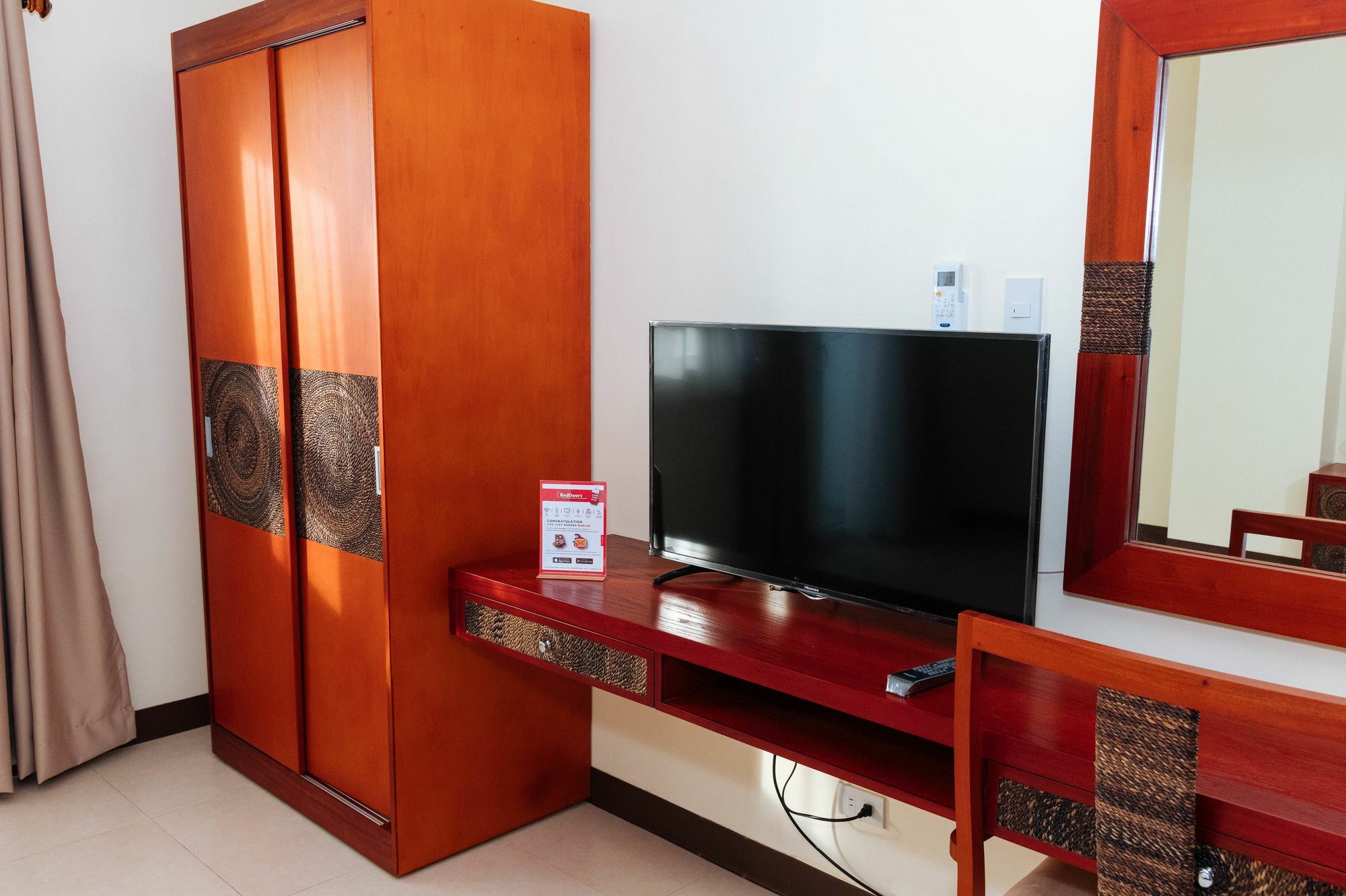 Reddoorz Premium @ Sampaloc Makati Hotel San Pedro Makati Eksteriør billede